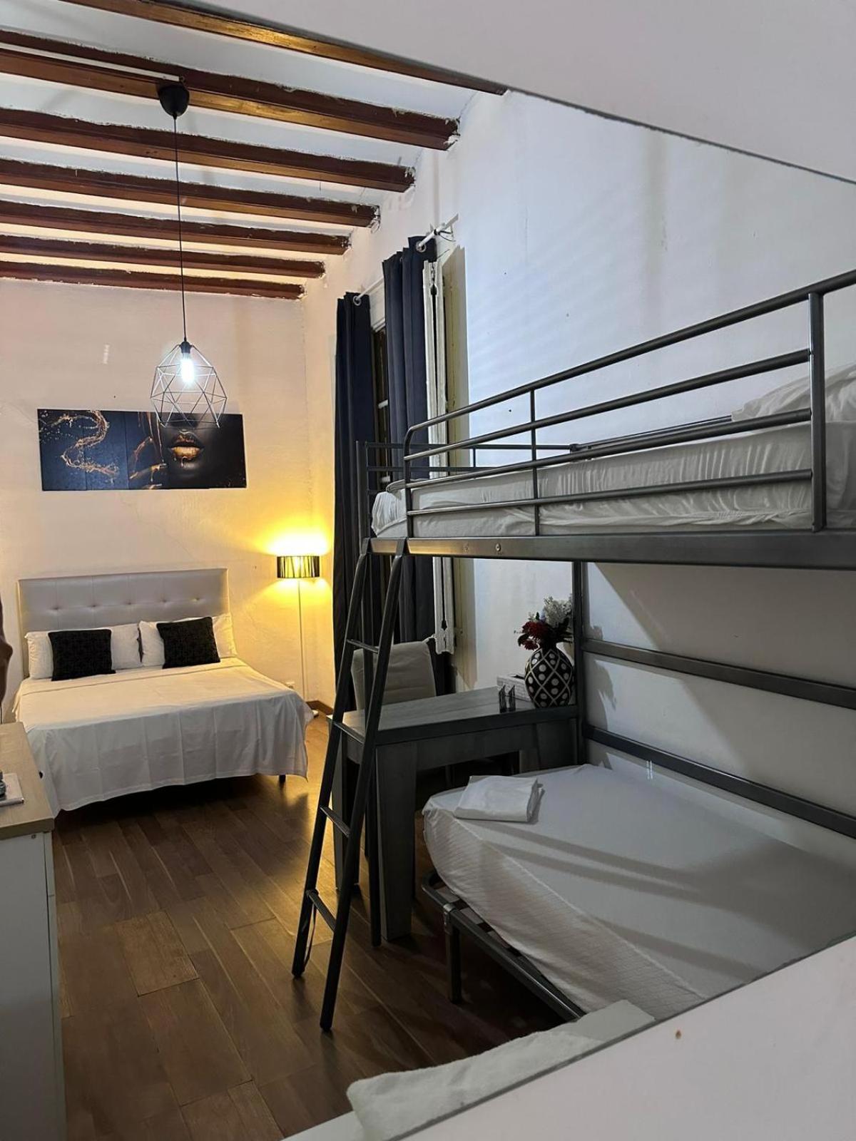 Cozy Gasthof Barcelona